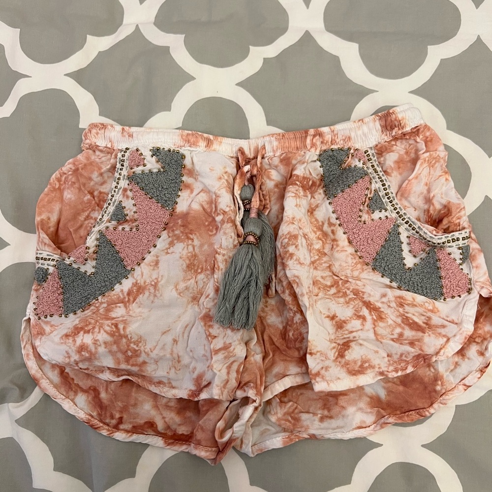 Flowy shorts
